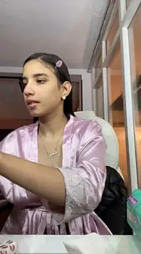 Snapshot of Praga_Pink chatting on 01/24/25, 12:52 Praga Pink online show from 01/24/25, 12:52