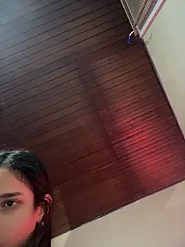 Snapshot of Praga_Pink chatting on 09/25/25, 03:32 Praga Pink online show from 09/25/25, 03:32