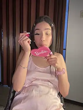 Snapshot of Praga_Pink chatting on 10/09/25, 04:21 Praga Pink online show from 10/09/25, 04:21