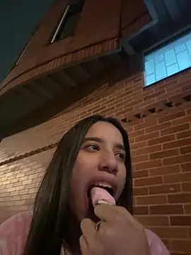 Praga Pink online show from 02/11/26, 01:10