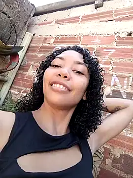 Snapshot of lianisrose chatting on 01/10/25, 07:32 lianisrose online show from 01/10/25, 07:32