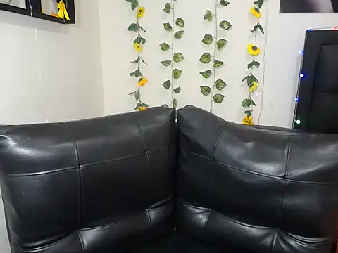 OLIVIAMISSY 02 online show from 01/22/25, 05:05