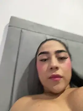 Snapshot of Sophia_hot_lover chatting on 06/12/26, 09:46 Sophia hot lover online show from 06/12/26, 09:46