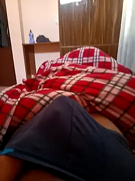 Snapshot of RRahullove69 chatting on 11/23/25, 04:12 RRahullove69 online show from 11/23/25, 04:12