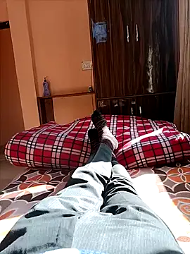 Snapshot of RRahullove69 chatting on 11/26/25, 08:15 RRahullove69 online show from 11/26/25, 08:15