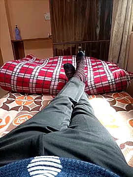 RRahullove69 online show from 02/10/26, 08:07