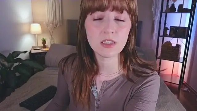 Snapshot of dearmoa chatting on 03/10/26, 09:42 dearmoa online show from 03/10/26, 09:42