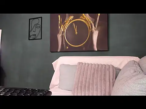 Snapshot of kriztaljessika chatting on 11/17/25, 05:13 kriztaljessika online show from 11/17/25, 05:13