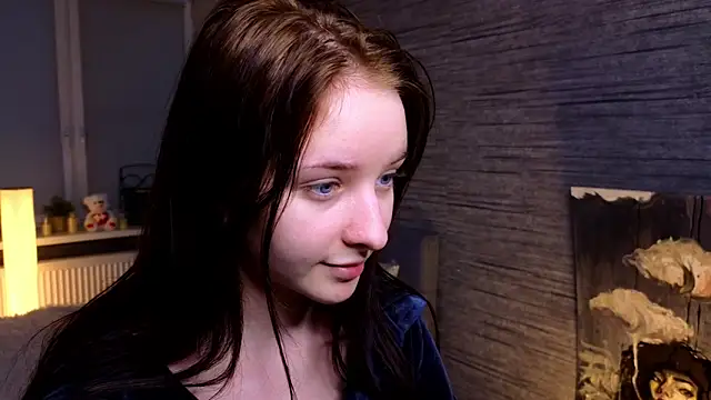 Snapshot of MerylHedley chatting on 03/19/25, 07:18 MerylHedley online show from 03/19/25, 07:18