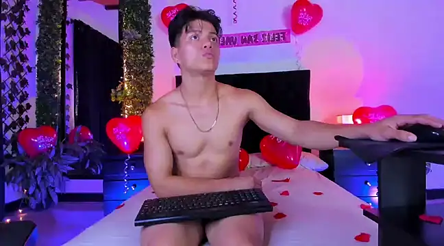 Valentino  X online show from 02/14/25, 06:08