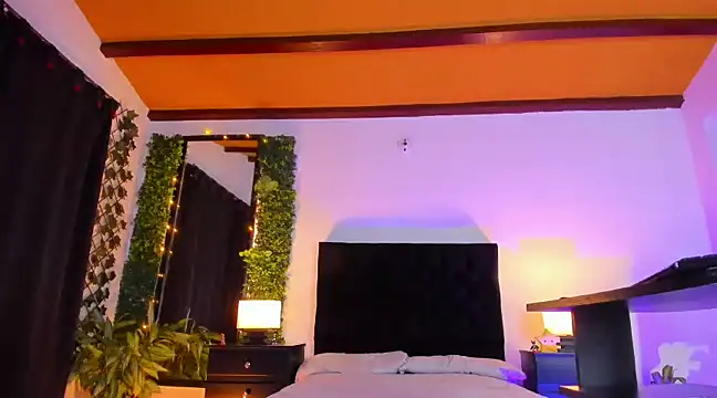 Valentino  X online show from 02/21/25, 03:54