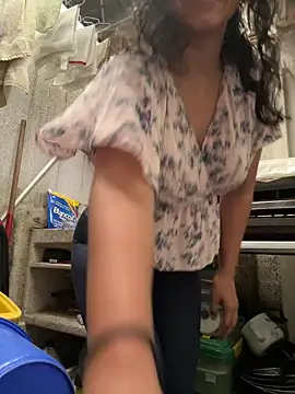 Snapshot of Kay_LustyWife chatting on 12/11/24, 06:42 Kay LustyWife online show from 12/11/24, 06:42