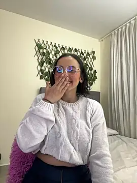 Snapshot of Kay_LustyWife chatting on 01/22/25, 01:21 Kay LustyWife online show from 01/22/25, 01:21