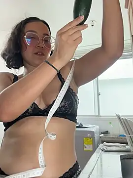 Snapshot of Kay_LustyWife chatting on 01/30/25, 04:55 Kay LustyWife online show from 01/30/25, 04:55