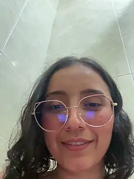 Snapshot of Kay_LustyWife chatting on 02/18/25, 11:30 Kay LustyWife online show from 02/18/25, 11:30