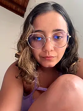 Snapshot of Kay_LustyWife chatting on 09/26/25, 09:30 Kay LustyWife online show from 09/26/25, 09:30