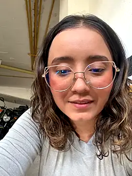 Snapshot of Kay_LustyWife chatting on 11/23/25, 06:52 Kay LustyWife online show from 11/23/25, 06:52