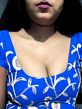 NEETU-89 online show from 11/11/25, 02:11