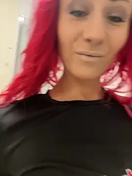 Snapshot of SweetSolez chatting on 09/15/25, 08:20 SweetSolez online show from 09/15/25, 08:20