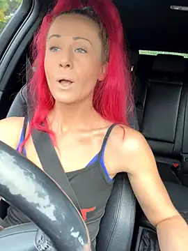 Snapshot of SweetSolez chatting on 10/02/25, 09:16 SweetSolez online show from 10/02/25, 09:16