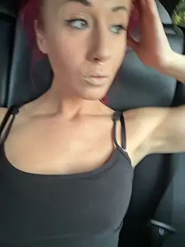 Snapshot of SweetSolez chatting on 10/27/25, 02:32 SweetSolez online show from 10/27/25, 02:32