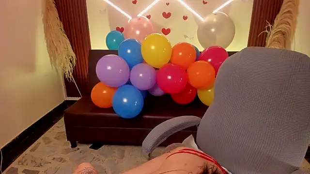 Snapshot of lunaalynch chatting on 02/26/26, 07:35 lunaalynch online show from 02/26/26, 07:35