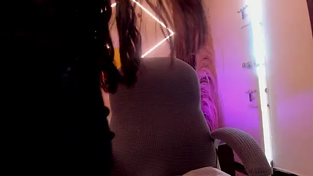 Snapshot of lunaalynch chatting on 03/31/26, 09:37 lunaalynch online show from 03/31/26, 09:37