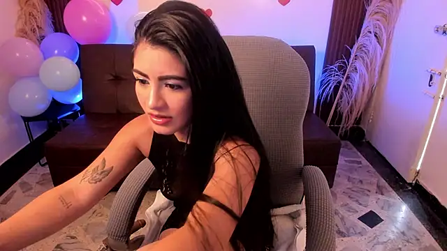 Snapshot of lunaalynch chatting on 04/09/26, 08:03 lunaalynch online show from 04/09/26, 08:03