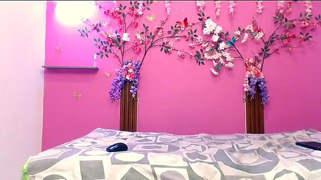 analdeepalejandra18 online show from 11/02/25, 07:16