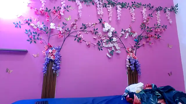 analdeepalejandra18 online show from 02/12/26, 07:42