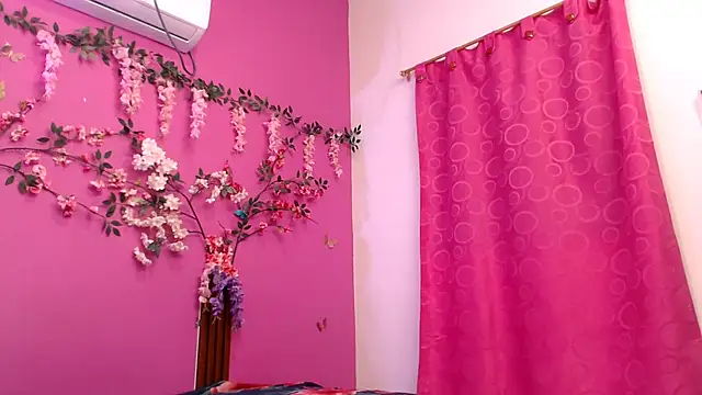 analdeepalejandra18 online show from 02/25/26, 07:23