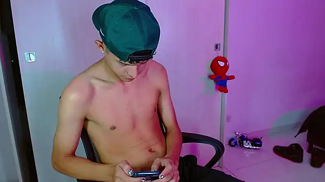 LiamGadiell online show from 03/03/25, 04:14