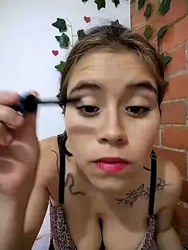 Alexandra 65 online show from 02/02/25, 12:40