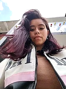 Alexandra 65 online show from 12/17/25, 02:45