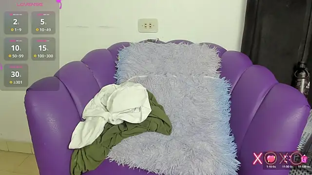 Snapshot of Kala_Alia chatting on 10/22/25, 07:24 Kala Alia online show from 10/22/25, 07:24