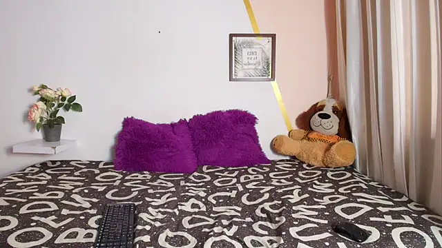 Angel shiny online show from 10/28/25, 07:05