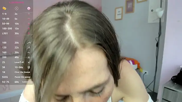 lauren rios7 online show from 10/25/25, 02:02