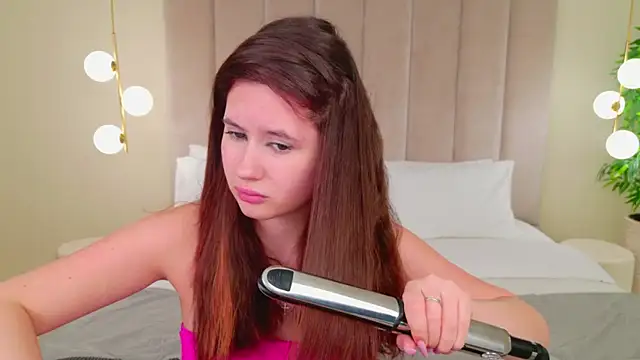 milaleoneli online show from 01/26/25, 05:23