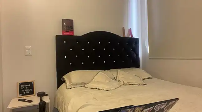 Snapshot of Scarlett_Jazmin chatting on 02/14/25, 07:02 Scarlett Jazmin online show from 02/14/25, 07:02