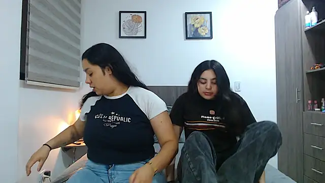 Snapshot of Scarlett_Jazmin chatting on 04/11/26, 02:27 Scarlett Jazmin online show from 04/11/26, 02:27