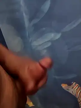 Snapshot of Hotse6989 chatting on 02/13/25, 04:43 Hotse6989 online show from 02/13/25, 04:43