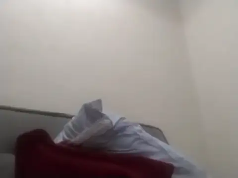 Snapshot of Luci_foxx chatting on 11/12/25, 12:11 Luci foxx online show from 11/12/25, 12:11