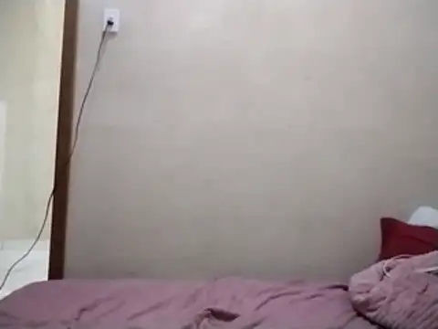 Snapshot of Luci_foxx chatting on 02/03/26, 04:43 Luci foxx online show from 02/03/26, 04:43