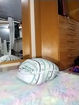 Snapshot of Luci_foxx chatting on 04/16/26, 09:39 Luci foxx online show from 04/16/26, 09:39