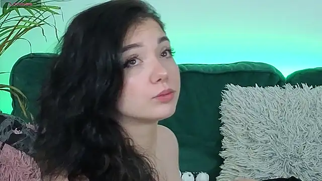 AveryWillow online show from 11/09/25, 07:28