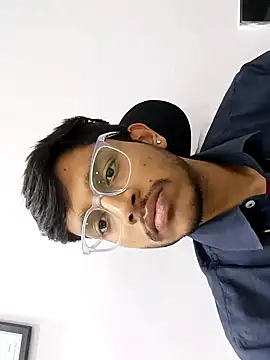 Snapshot of skinnyyyyyyyyy chatting on 01/20/25, 03:39 skinnyyyyyyyyy online show from 01/20/25, 03:39