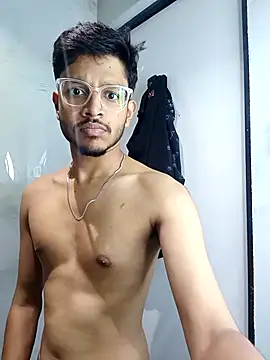 Snapshot of skinnyyyyyyyyy chatting on 10/06/25, 03:37 skinnyyyyyyyyy online show from 10/06/25, 03:37