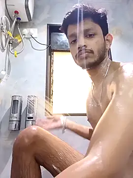 Snapshot of skinnyyyyyyyyy chatting on 10/10/25, 04:55 skinnyyyyyyyyy online show from 10/10/25, 04:55