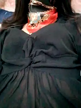 Snapshot of sandi-55 chatting on 10/18/25, 10:10 sandi-55 online show from 10/18/25, 10:10