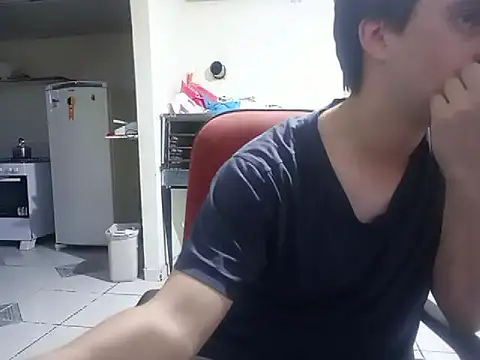 Snapshot of Emanuel_W chatting on 02/01/26, 10:19 Emanuel W online show from 02/01/26, 10:19